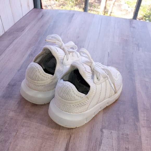 FY2188 Adidas Swift Run X TD size 7K - Picture 4 of 7